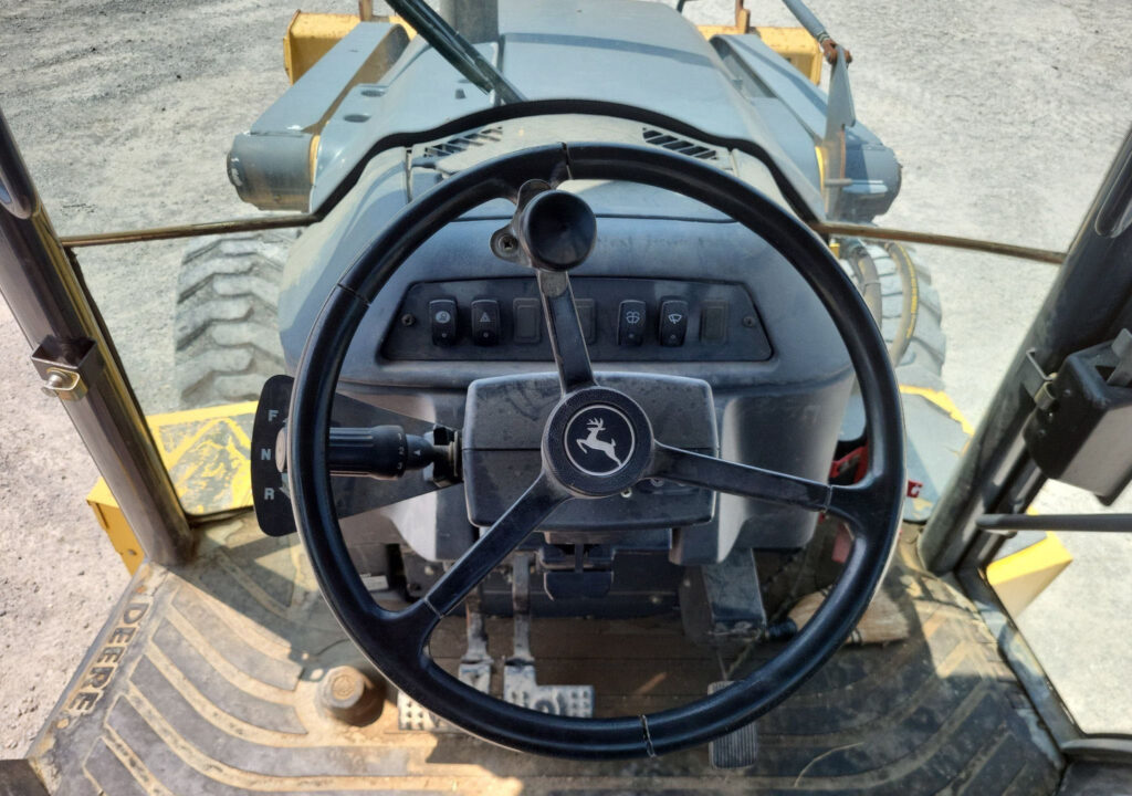 2010 John Deere 710J