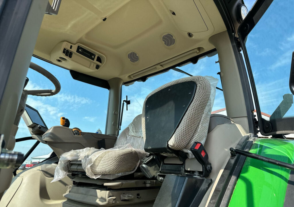 2020 John Deere 6155R MFWD