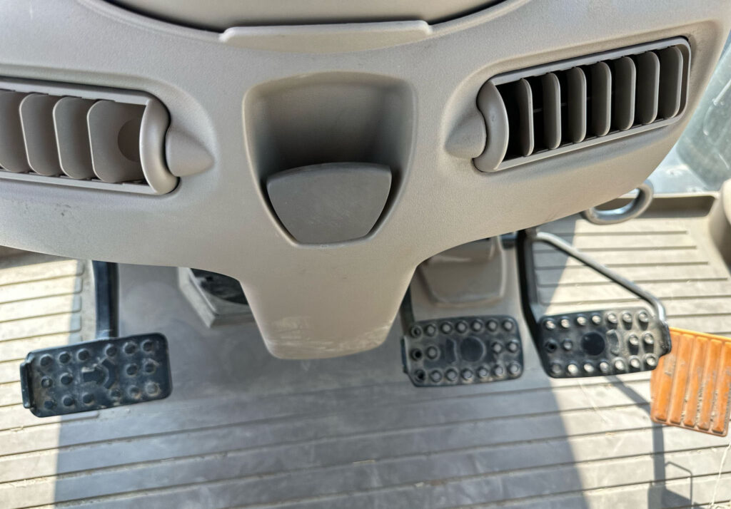 2020 John Deere 6155R MFWD