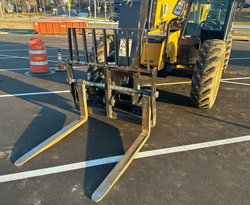 2020 Caterpillar TL642D